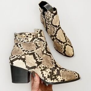 animal print ankle Boots MARKET & SPRUCE 6.5 bootie Block Heel Black Beige Snake